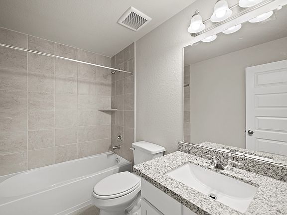 Hall bath 2