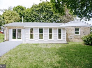 107 Pleasant View Ter, New Cumberland, PA 17070