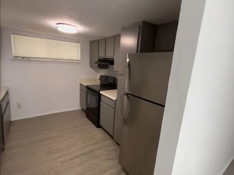 3982 Crayrich Cir #3982 — Photo 10