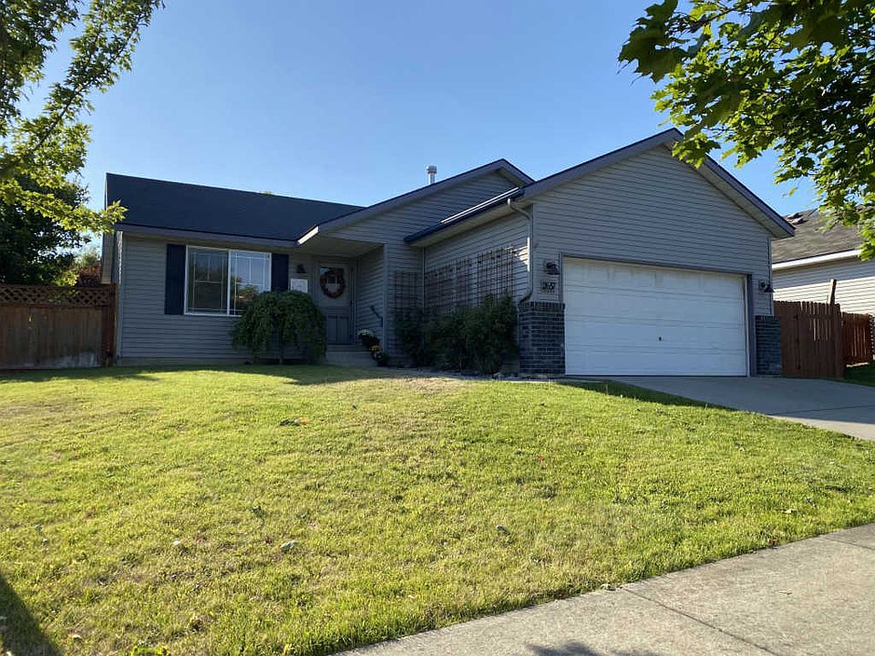 1st image of 2657 N Ivy Ln