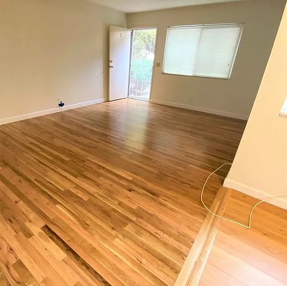 2102 Aza Dr #7 — Photo 3