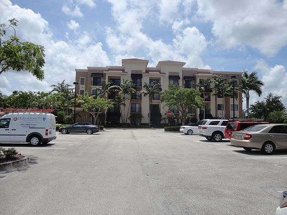 5th image of 4903 Midtown Lane #3111