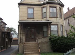 10121 S Avenue M, Chicago, IL 60617