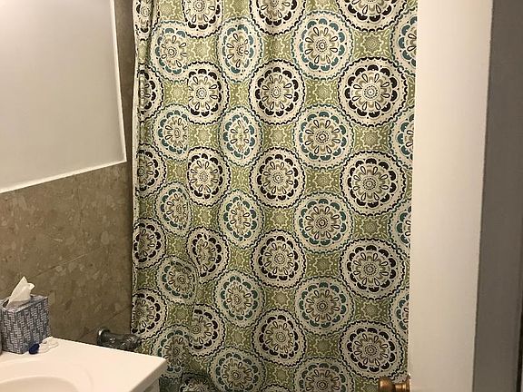 5th image of 3550 N Lake Shore Dr APT 328
