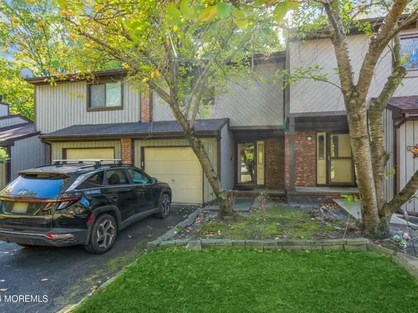 39 Laurie Court #202, Matawan, NJ 07747