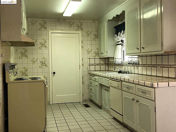 4th image of 315 Jimno Ave