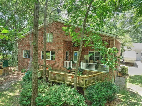 184 Burbank Dr, Cross, SC 29436