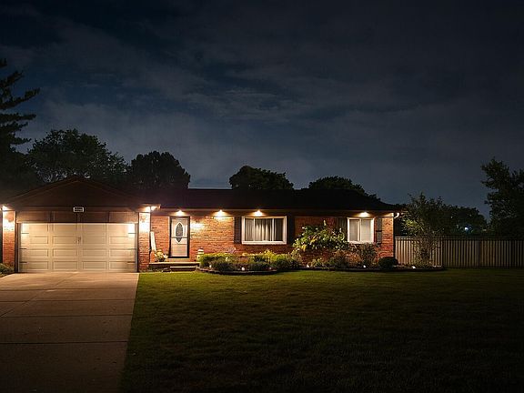 2nd image of 1082 E South Blvd