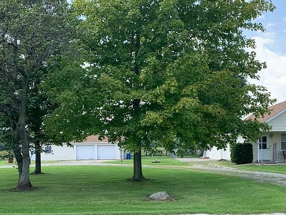 2nd image of 481 County Road 1225 E