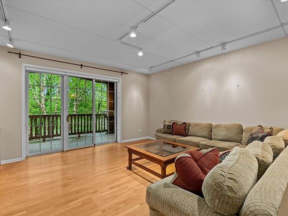 5th image of 950 Augusta Way APT 209