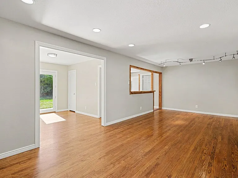 2760 S Kearney St — Photo 7