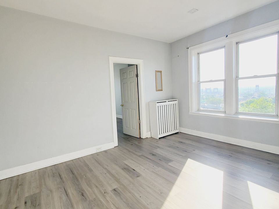 2nd image of 3149 John F Kennedy Blvd #402