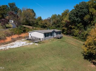 1990 Bluff Rd, Harriman, TN 37748
