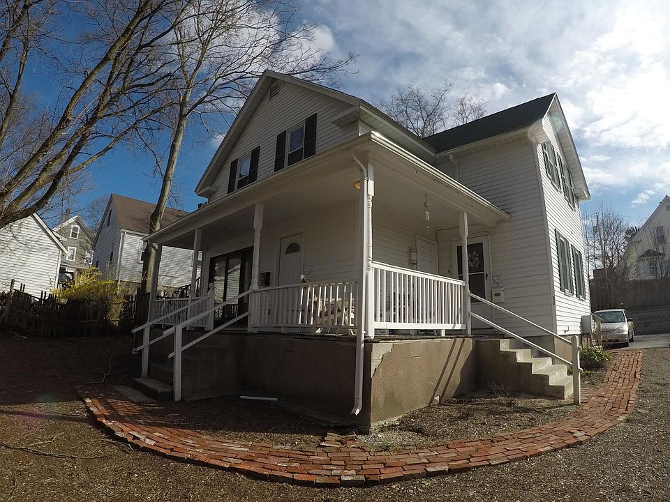 2nd image of 1 Noble Park #3