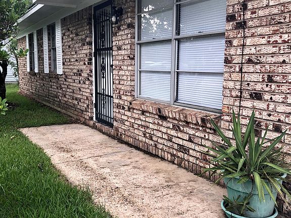 2nd image of 2713 E Stevens Cir