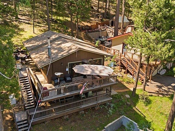 3rd image of 22341 Ponderosa Dr