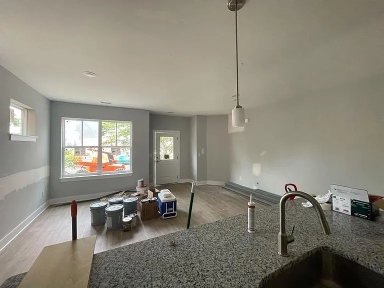 1102 Porter St #B — Photo 2