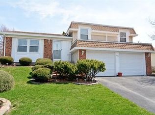 1679 Friedrich St, Glendale Heights, IL 60139