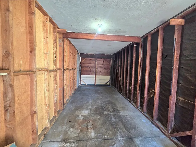 305 E H St — Photo 13