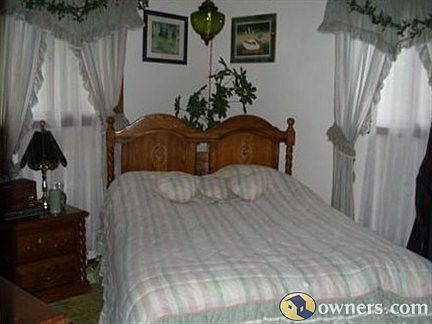 Master Bedroom - 12 x 10