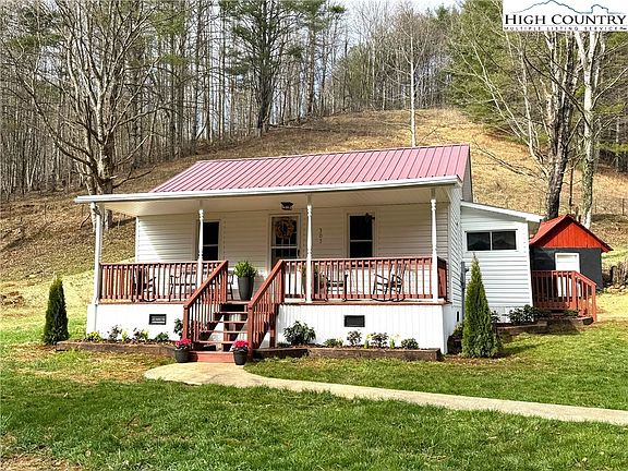 4th image of 303 Sugar Tree