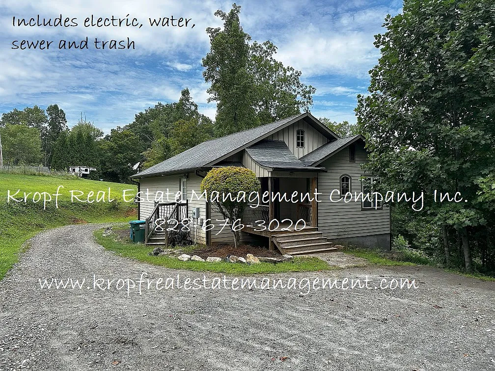 2 bed, $1,900 — Photo 1