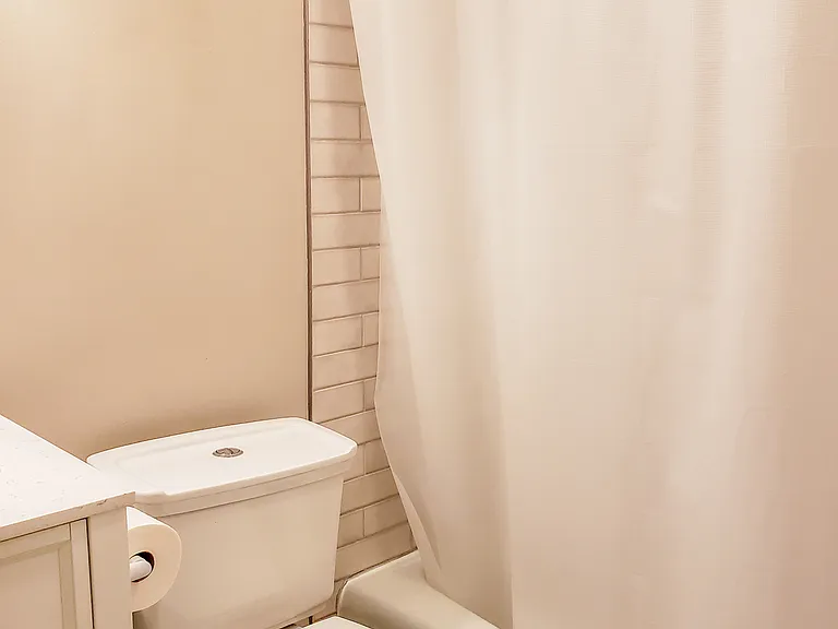 723 Skycliff Ct — Photo 23
