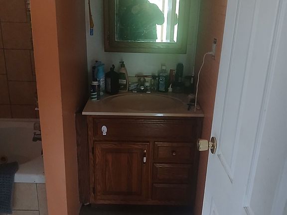 5th image of 4987 E Garfield Rd