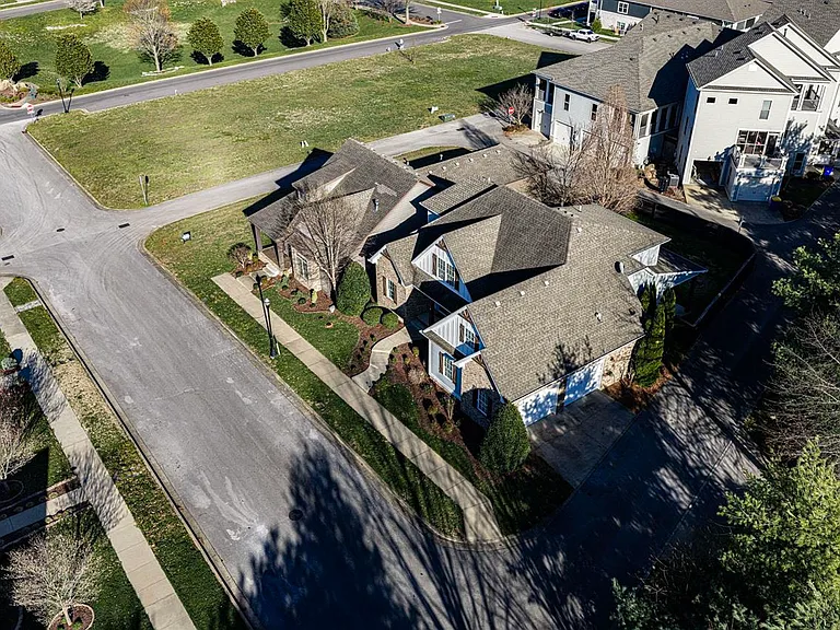 730 Bennington Park Dr — Photo 41