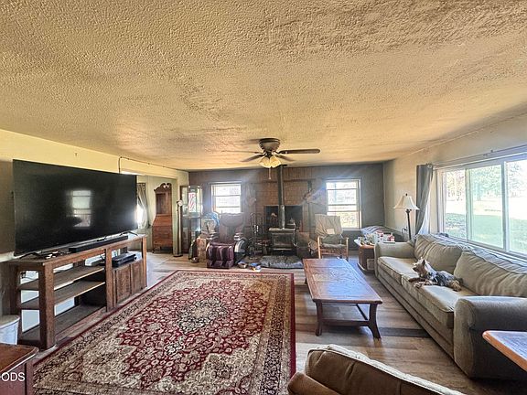 4th image of 6414 Teal Dr