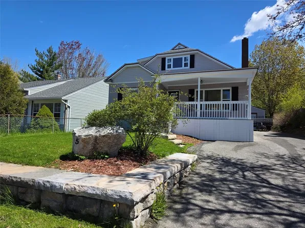 5 Fern Street, Corner Brook, NL A2H3A8