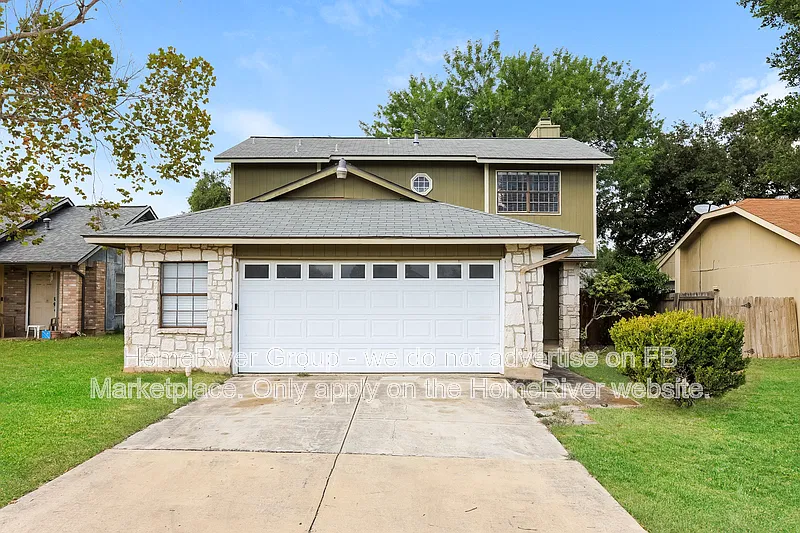 3 bed, 2.5 bath, 1428 sqft, $1,585 — Photo 1