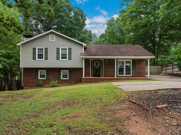 1434 Autumnridge Dr, Columbus, GA 31904