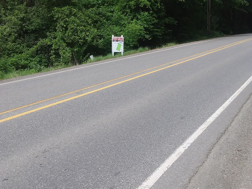 2nd image of 4594 Long Lake Rd SE