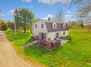 294 Gardiner Rd, Dresden, ME 04342