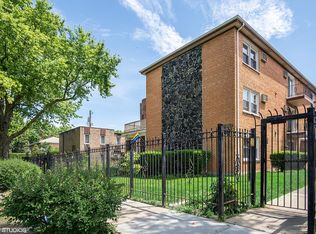 1727 W Touhy Ave APT 4, Chicago, IL 60626