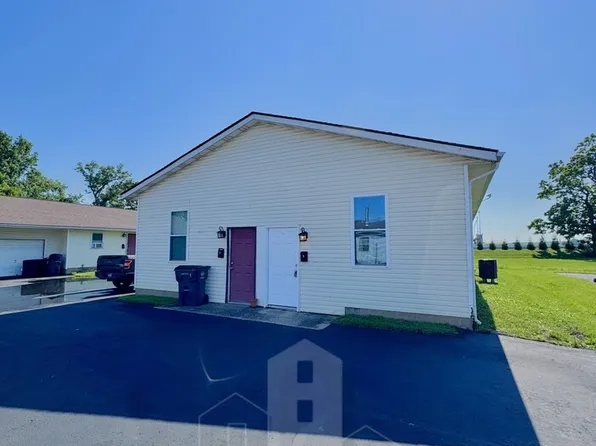 450 Long St #E, Ashville, OH 43103