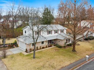 4951 Lockbriar Ct, Saint Louis, MO 63128