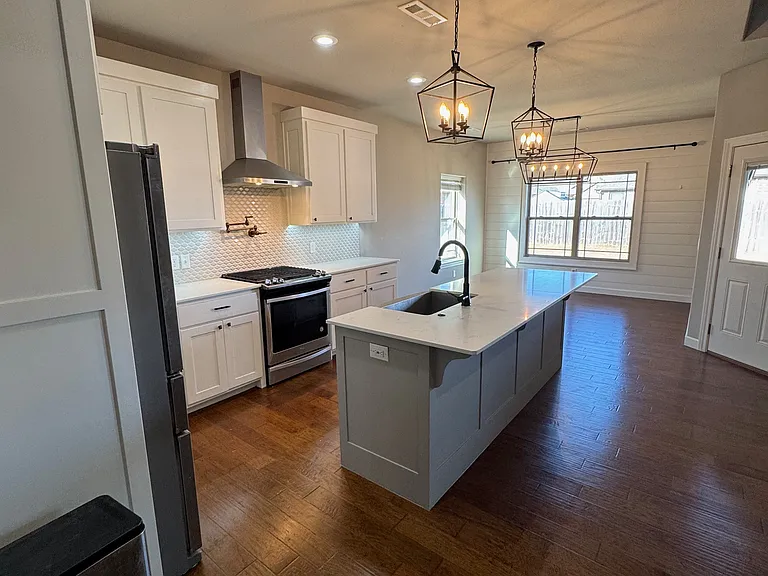 2200 Tupelo Ave — Photo 8