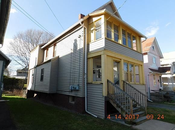2nd image of 27 Elm St