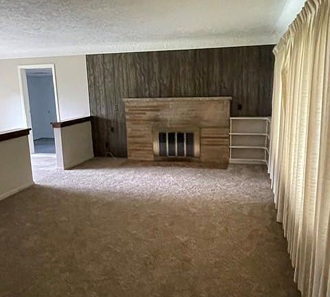 2nd image of 32297 Warren Rd