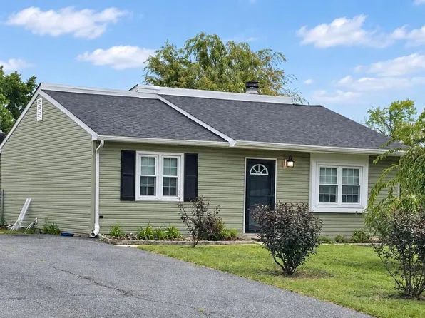 149 Melodic Dr, Newark, DE 19713