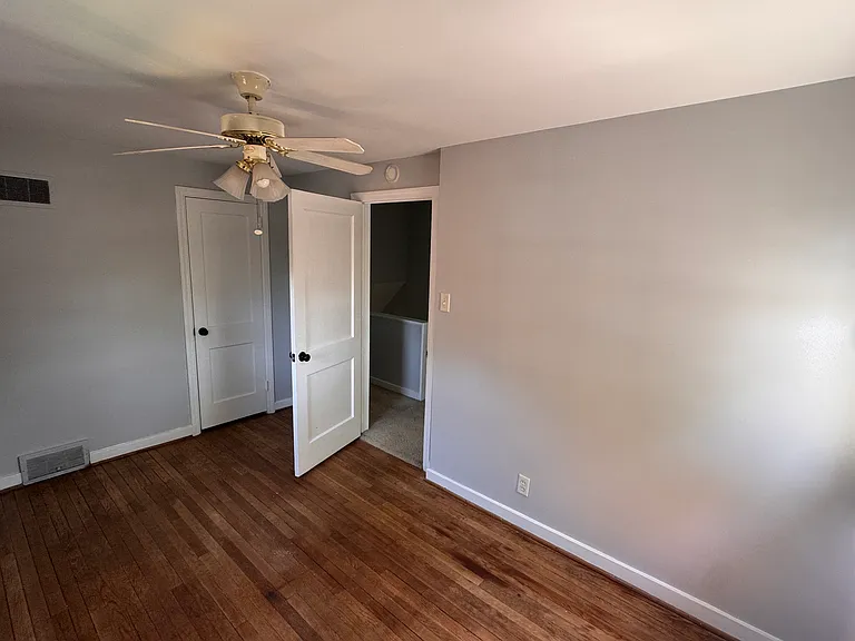863 Fountain Ave — Photo 17