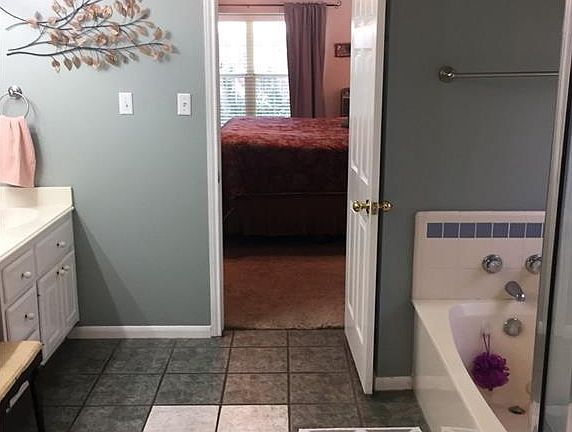 5th image of 2609 Greenberry Cir