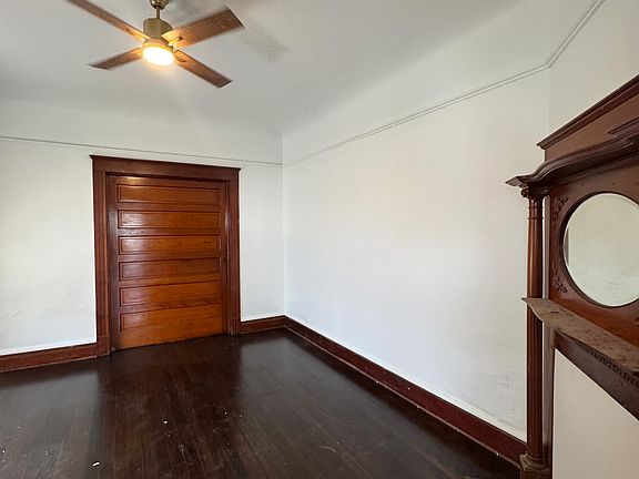 5th image of 971 E Main St
