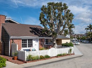217 Topaz Ave, Newport Beach, CA 92662