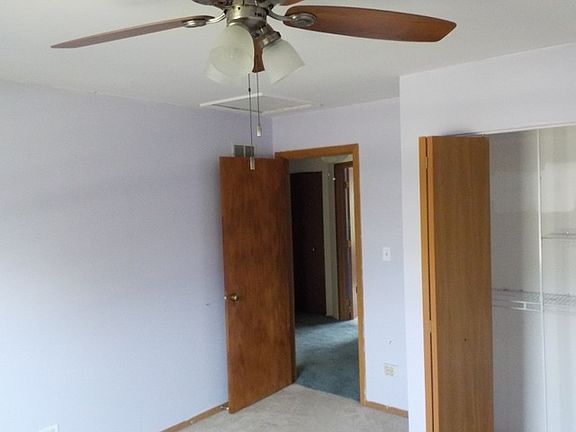 5th image of 725 Weymouth Cir