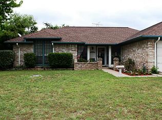 7432 Forrest Ln, North Richland Hills, TX 76182