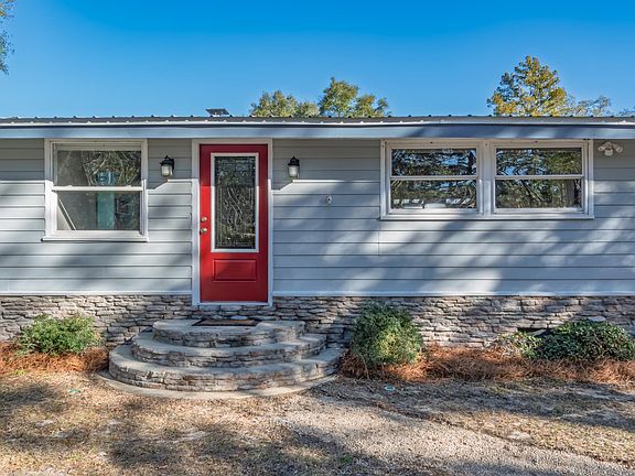 2nd image of 572 Mashes Sands Rd