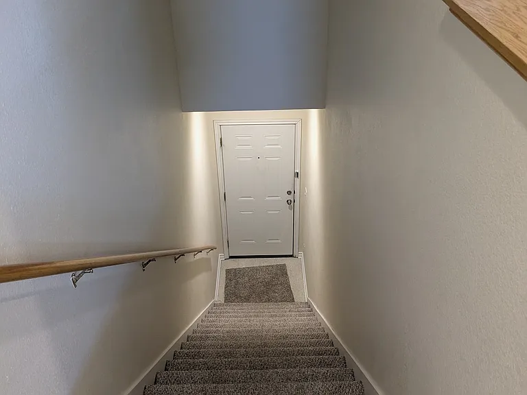102 N Dallas St #202 — Photo 15